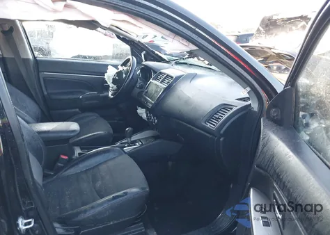 2018 Mitsubishi Outlander Sport 2.4 Se z USA, uszkodzony, nr VIN JA4AP3AW6JZ001794